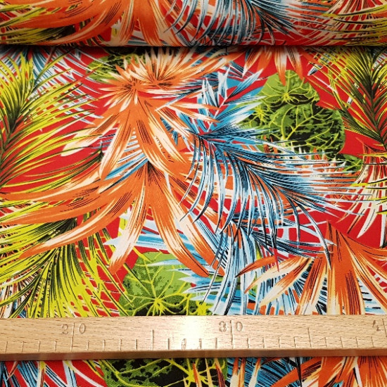 Crepe Palm Tree Plants fabric - Very striking crepe fabric with drawing of fine palm plants of various sizes and colors. It is very original and fun, especially if you are going to make a beach dress or skirt. The width of the crepe fabric is 150cm