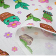 Tela Algodón Cactus Kawaii - Tela de algodón impresión digital con preciosos dibujos de cactus estilo Kawaii sobre un fondo blanco con flores. Tela exclusiva Textil Siles. La tela mide 140cm de ancho y su composición 10