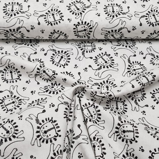 Cotton Safari Central Lions fabric - Cotton fabric with drawings of lions on a white background. This fabric is part of the Safari Central collection by Fabric Palette The fabric is 110cm wide and its composition is 100% cotton.