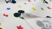Tela Algodón Disney Mickey Caras Letras - Tela de algodón licencia Disney con dibujos de caras con el contorno de colores del personaje Mickey sobre un fondo blanco con letras de colores. La tela mide 150cm de ancho y su composición 100% a