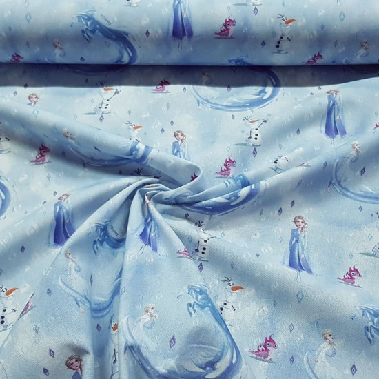 Cotton Disney Frozen 2 Elements C fabric - Disney licensed cotton fabric with drawings of the characters Elsa and Olaff and also the ice horse Nokk and the Bruni salamander. The fabric measures between 140-150cm wide and its composition is 100% cotton.