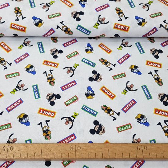 Cotton Disney Characters Signs fabric - Disney licensed cotton fabric with drawings of the classic characters Donald, Pluto, Mickey and Goofy with black glasses and colored signs with each one's name. The fabric is 150cm wide and its composition is 100