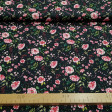 Tela Algodón Rosas Sweet Flowers - Tela de algodón popelín con dibujos de rosas sobre un fondo negro. Esta tela de algodón forma parte de la colección Sweet Flowers de Poppy. La tela mide 150cm de ancho y su composición 100% algodón.