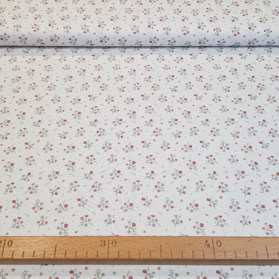 Cotton Flowers Bunny fabric - Organic cotton poplin fabric with drawings of flower bouquets and polka dots on a white background. The fabric is 150cm wide and its composition is 100% cotton.