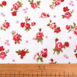 Tela Algodón Rosas Clásicas Fondo Blanco Tela de popelín 100% algodón con estampado de ramilletes de rosas rojas sobre fondo blanco.