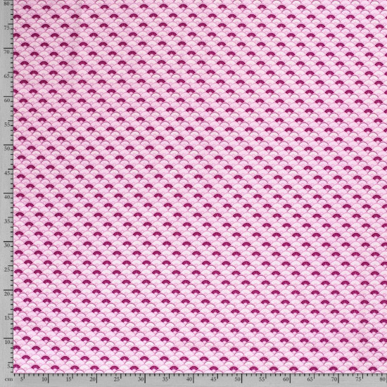 Tela Algodón Abanicos Japoneses Beige - Tela de algodón popelín con dibujos de abanicos estilo japonés en tonos de color rosa y púrpura La tela mide 140cm de ancho y su composición 100% algodón.