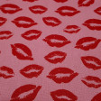 Algodón Labios Besitos - Tela de popelín algodón con dibujos de labios dando besitos en varios colores de fondo. La tela mide 150cm de ancho y su composición 100% algodón.