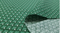 Tela Algodón Mosaico Tonos Verdes - Tela de algodón con dibujos de formas haciendo un mosaico en tonos verdes. La tela mide 150cm de ancho y su composición 100% algodón.