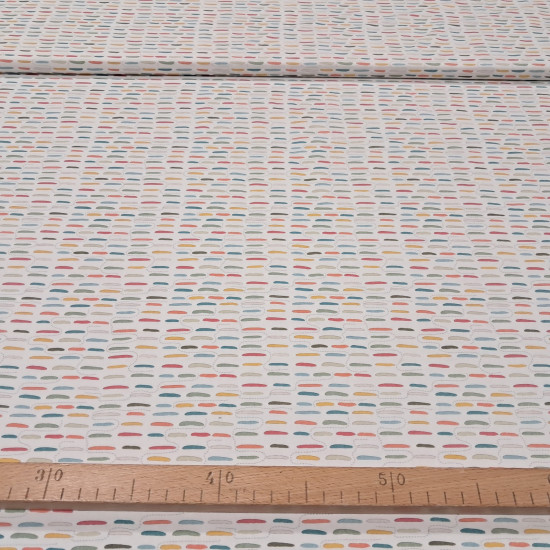 Algodón Trama Laberinto Trip - Tela de popelín algodón orgánico con dibujos de manchas de colores y líneas de puntos simulando un laberinto. La tela mide 150cm de ancho y su composición 100% algodón.