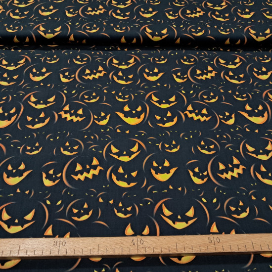 Tela popelin algodon negro con estampado calabazas Halloween