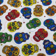 Tela Algodón Calaveras Mexicanas Colores Fondo Blanco - Tela de algodón con dibujos de calaveras pequeñas mexicanas con mucho colorido sobre un fondo blanco. La tela mide 140cm de ancho y su composición 100% algodón.