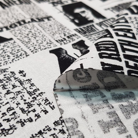 Cotton Harry Potter Newspaper fabric - Licensed cotton fabric with a newspaper background in black and white related to the Harry Potter saga. The fabric is 110cm wide and its composition is 100% cotton.