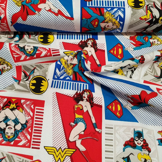 Tela Algodón Heroinas DC Cómic - Tela de algodón licencia ancho americano con dibujos estilo viñetas de cómic con las superheroínas de DC Comics (Wonder Woman, Supergirl, Catwoman) La tela mide 110cm de ancho y su co