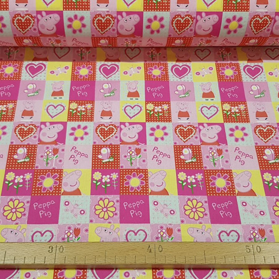 Cotton Peppa Pig Spring Squares fabric - Licensed cotton fabric with drawings of Peppa Pig in squares where flowers, butterflies, polka dots, hearts ... The fabric is 150cm wide and its composition is 100% cotton.