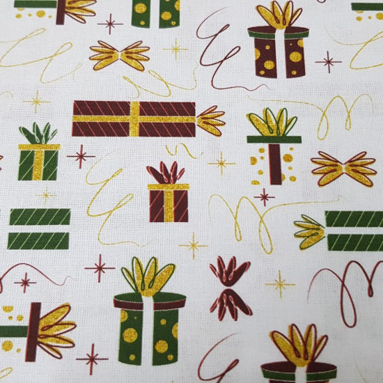 Cotton Christmas Gifts Golden Bows fabric - Cotton poplin fabric with Christmas-themed drawings inspired by gifts in red and green colors with gold bows and other elements on a white background. The fabric is 150cm wide and its composition is 100% cotton.