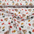 Tela Algodón Navidad Ratones Etiquetas - Tela de popelín algodón orgánico de temática navideña con dibujos de ratones con etiquetas de regalos sobre un fondo blanco con estrellitas. La tela mide 150cm de ancho y su composición 100% algodón.