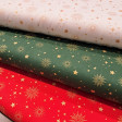 Algodón Navidad Estrellas Doradas Golden - Tela de popelín algodón con dibujos de estrellas y destellos dorados sobre tres fondos de color a elegir. Esta tela es ideal para tus proyectos de Patchwork navideños! La tela mide 150cm de ancho