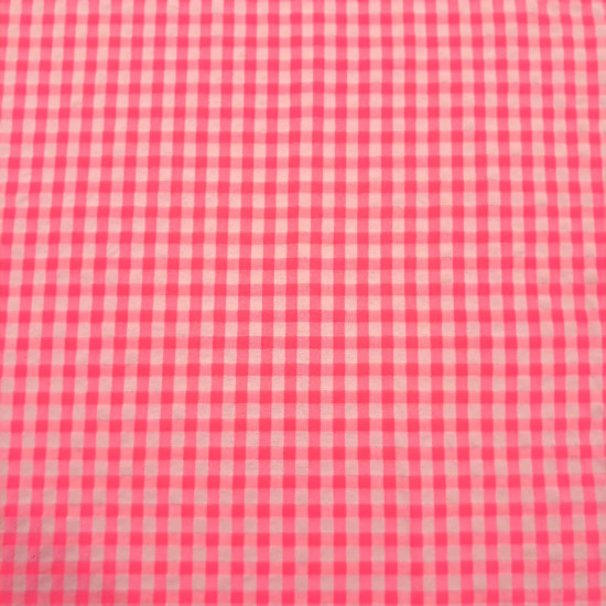 Tela Vichy Seersucker Cuadros Neón 7mm Vichy Seersucker Cuadros Neón 7mm - ¡Atrévete con el color y la textura! Te mostramos nuestra colección vibrante de tela vichy seersucker en tonos fluorescentes y llamativos: naranja flúor, verde flúor y rosa flúor.
