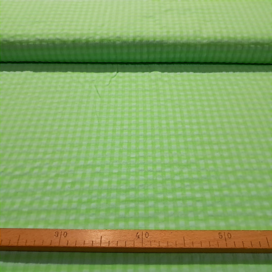 Tela Vichy Seersucker Cuadros Neón 7mm Vichy Seersucker Cuadros Neón 7mm - ¡Atrévete con el color y la textura! Te mostramos nuestra colección vibrante de tela vichy seersucker en tonos fluorescentes y llamativos: naranja flúor, verde flúor y rosa flúor.