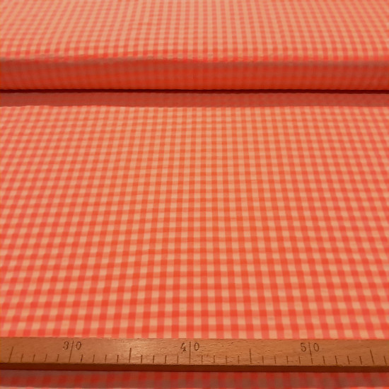 Tela Vichy Seersucker Cuadros Neón 7mm Vichy Seersucker Cuadros Neón 7mm - ¡Atrévete con el color y la textura! Te mostramos nuestra colección vibrante de tela vichy seersucker en tonos fluorescentes y llamativos: naranja flúor, verde flúor y rosa flúor.