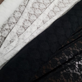 Blonda Elástica Rosas Blonda Elástica Rosas