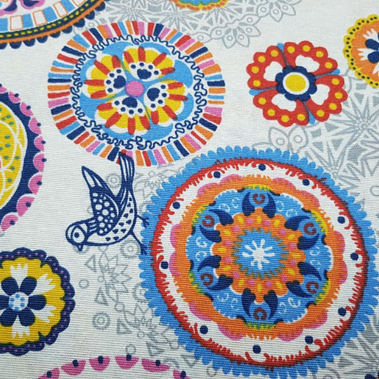 Canvas Mandalas Birds fabric - Canvas fabric, strong and resistant, with drawings of mandalas and birds of various shapes and colors on a light background. This fabric is ideal for upholstery and decoration, since it has a width of 280cm. It will also