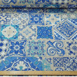 Tela Loneta Mosaico Hidráulico Azul - Tela de loneta decorativa con dibujos de baldosas estilo mosaico hidráulico en tonos azules. La tela mide 280cm de ancho y su composición 70% algodón - 30% poliester