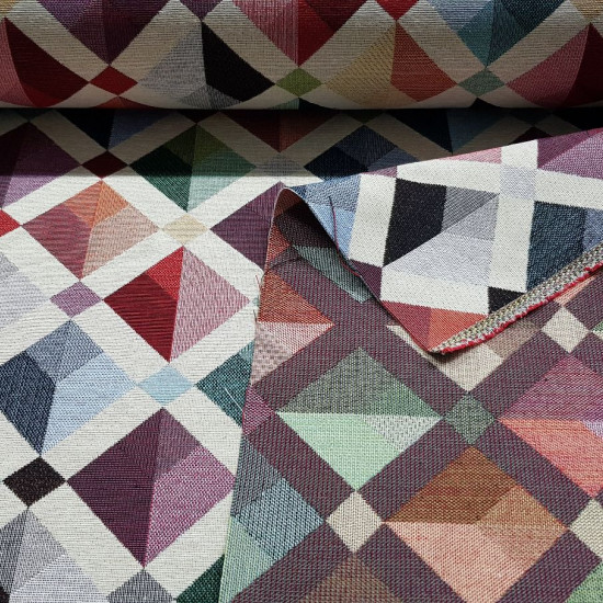 Gobelin Rhombus Patrick fabric - Decorative gobelin fabric with colored rhombus patterns forming a mosaic. A strong and resistant jacquard fabric ideal for decorating home spaces, making cushions, bedspreads, bags and much more ... The fabric is 280