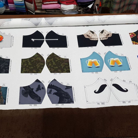 Cotton Printed Face Masks fabric - Cotton fabric with digital printing of mouth mask designs. This fabric can be purchased in multiples of 20cm, that is: you cannot select 50cm or 75cm, but you can select 40cm or 60cm. If 20cm is selected we send you