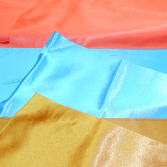 Satin Polyester Plain fabric - Fabric with fall and with enough shine. Ideal for flamenco-themed dresses, costumes, shop window decorations, parties…