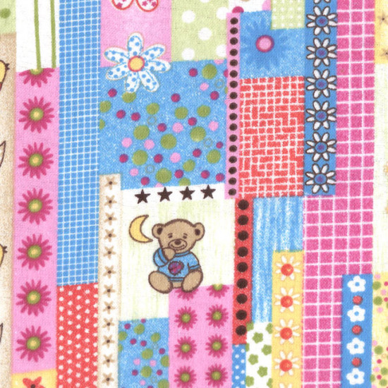 Flannel Bears Chickens fabric - Flannel fabric with drawings of bears, chicks and flowers. It is an ideal fabric for autumn / winter and you can make all kinds of household clothes (blankets, sheets, cribs ...)
